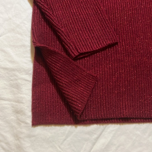 NWT Hilary Radley Red Sparkle V-Neck Sweater sz L - Picture 5 of 7